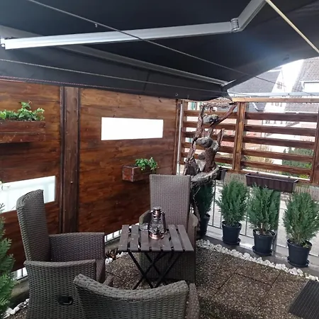 Appartement Moderne Deluxe 3-zi Eigentums- Maisonette-wohnung Ibm Bertrandt Mercedes